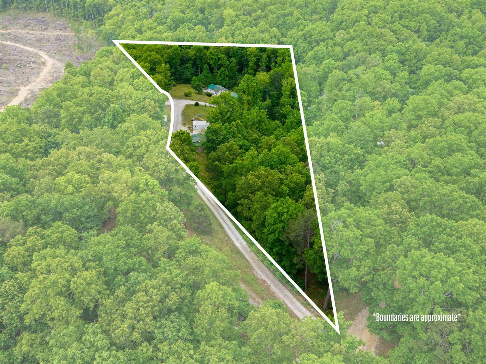 2585 Hazel Patch Road, East Bernstadt, KY 40729