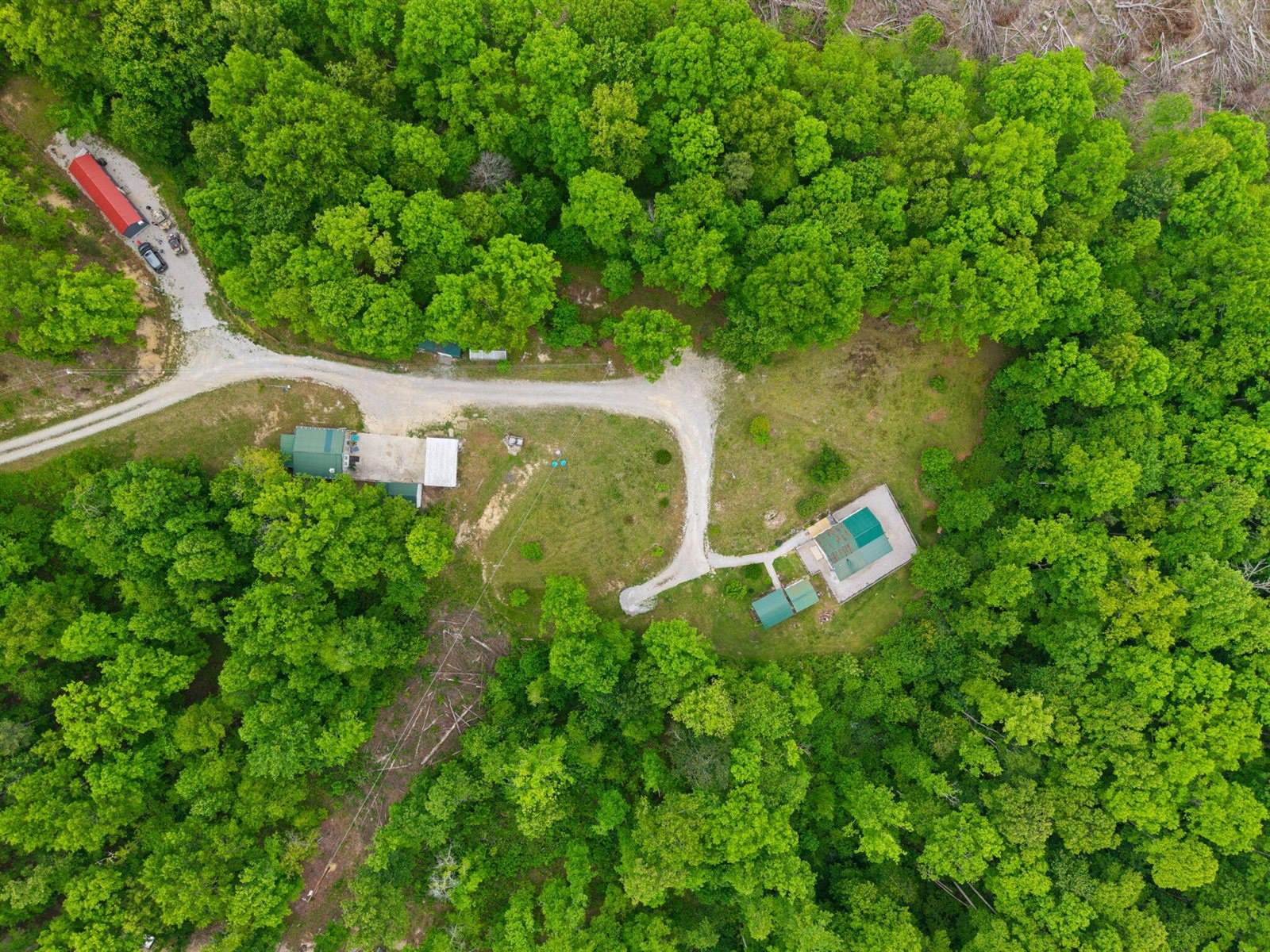 2585 Hazel Patch Road, East Bernstadt, KY 40729