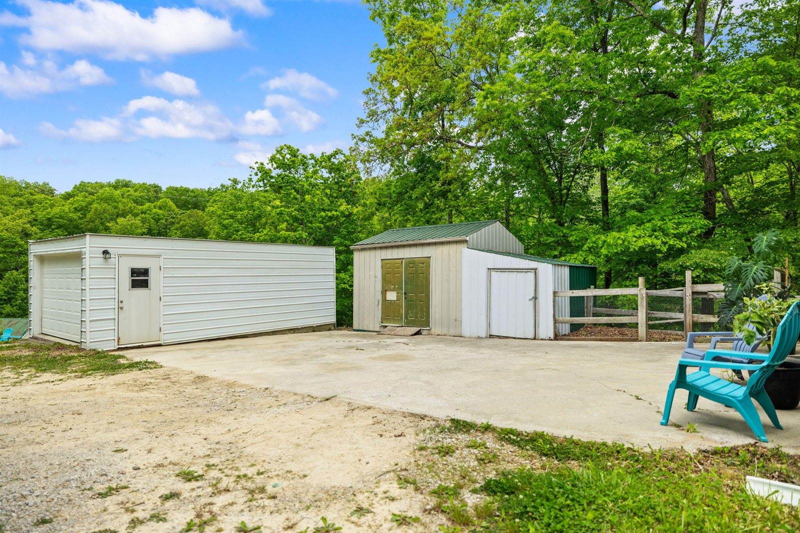 2585 Hazel Patch Road, East Bernstadt, KY 40729