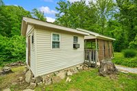 2585 Hazel Patch Road, East Bernstadt, KY 40729