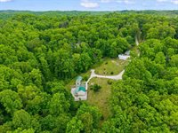 2585 Hazel Patch Road, East Bernstadt, KY 40729
