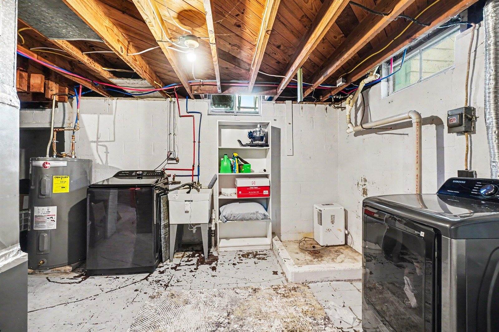 1808 Indian Road, Portage, MI 49002
