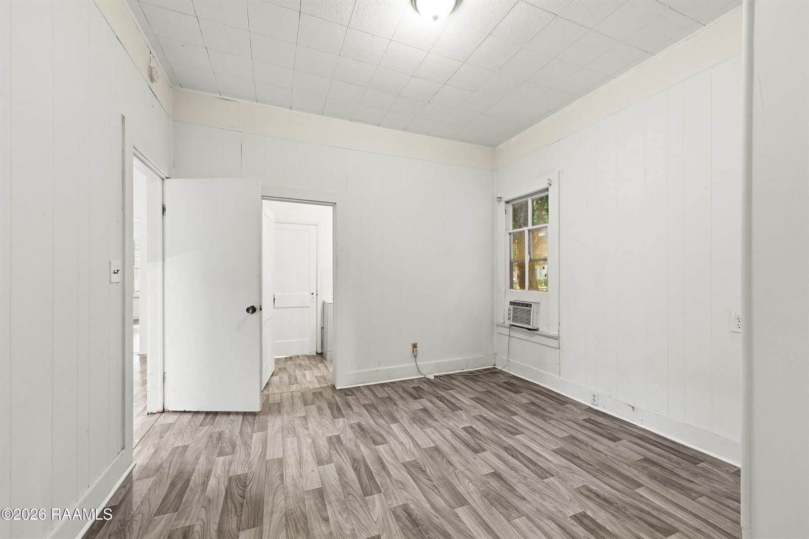 1122 South Court Street, Opelousas, LA 70570