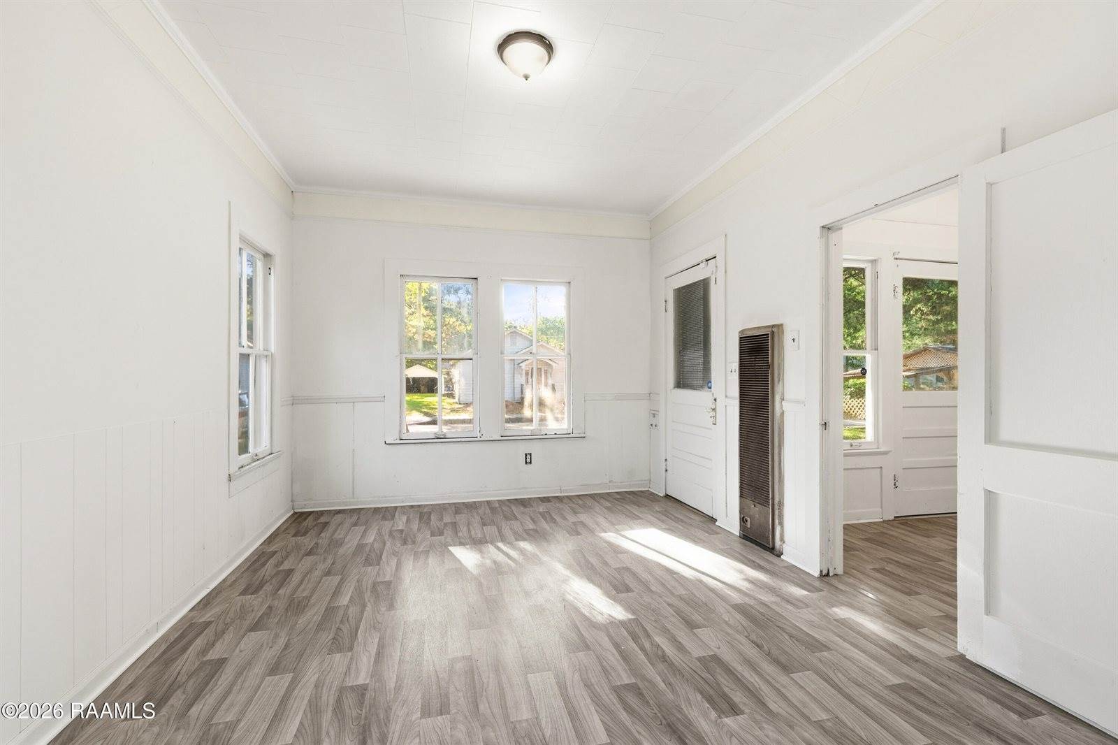 1122 South Court Street, Opelousas, LA 70570