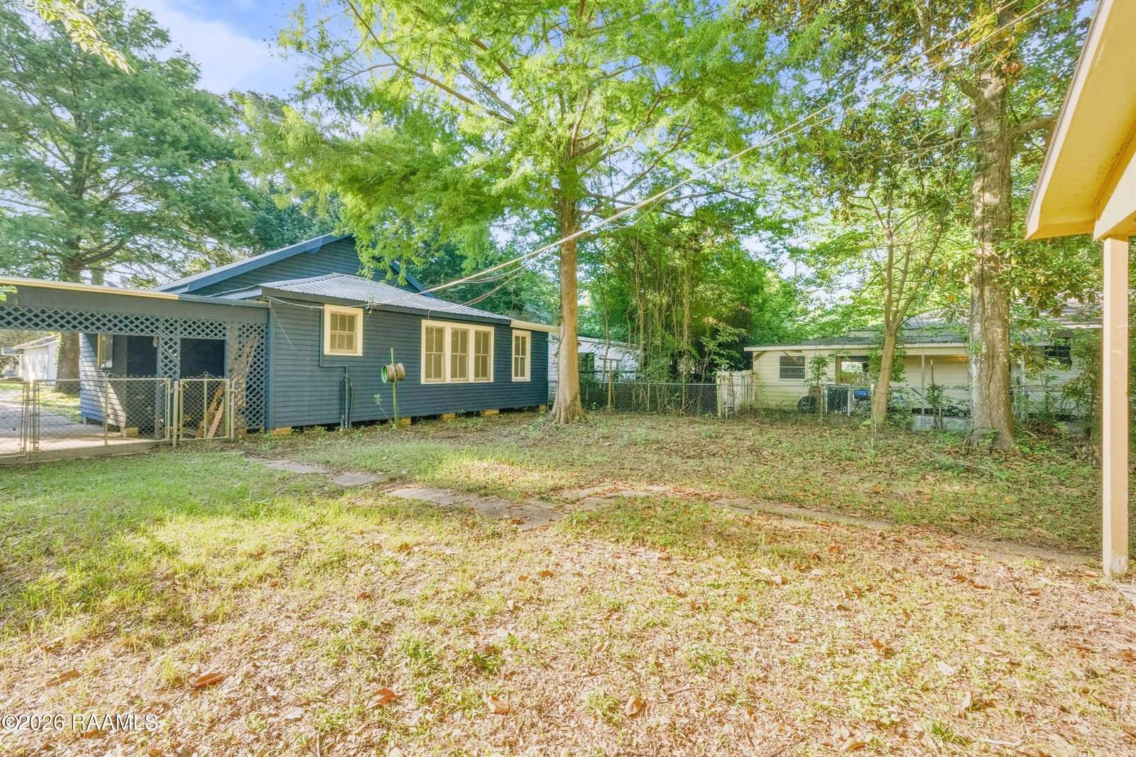 1122 South Court Street, Opelousas, LA 70570