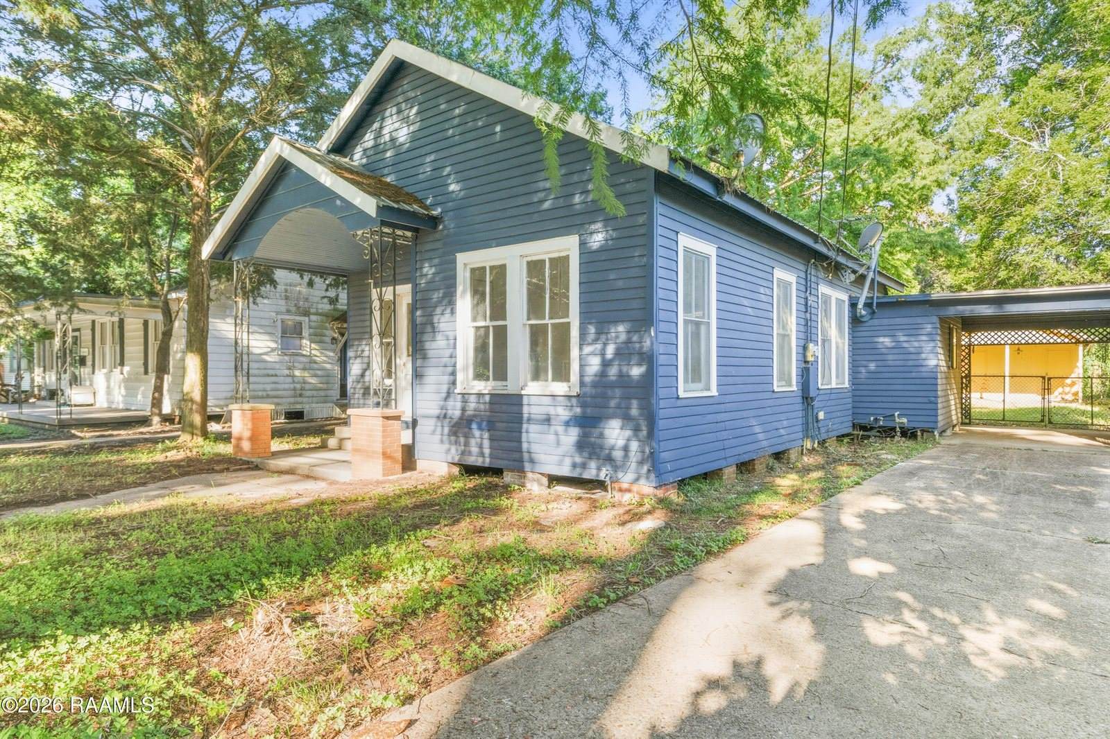 1122 South Court Street, Opelousas, LA 70570
