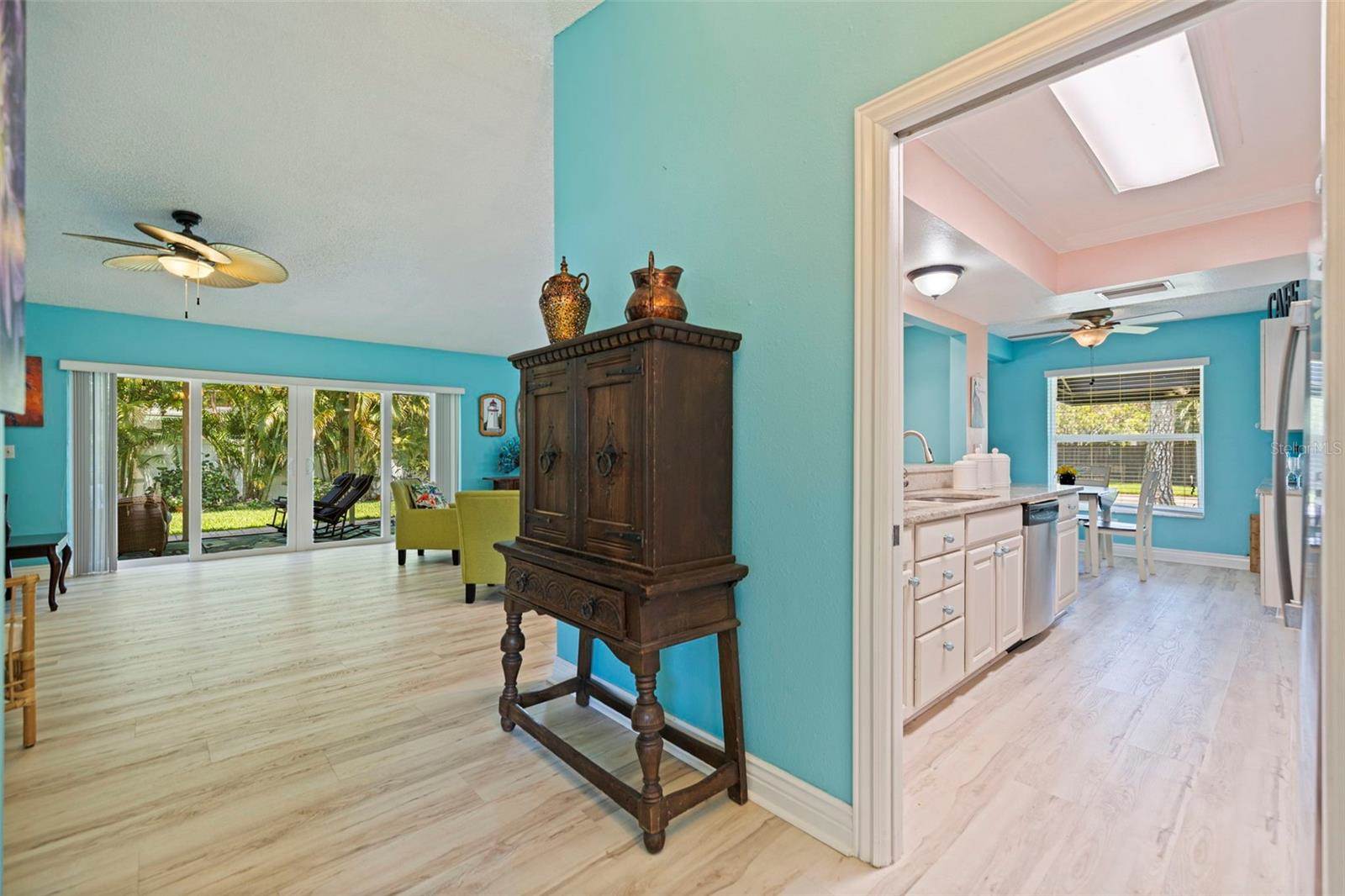 201 58TH Avenue South, Saint Petersburg, FL 33705