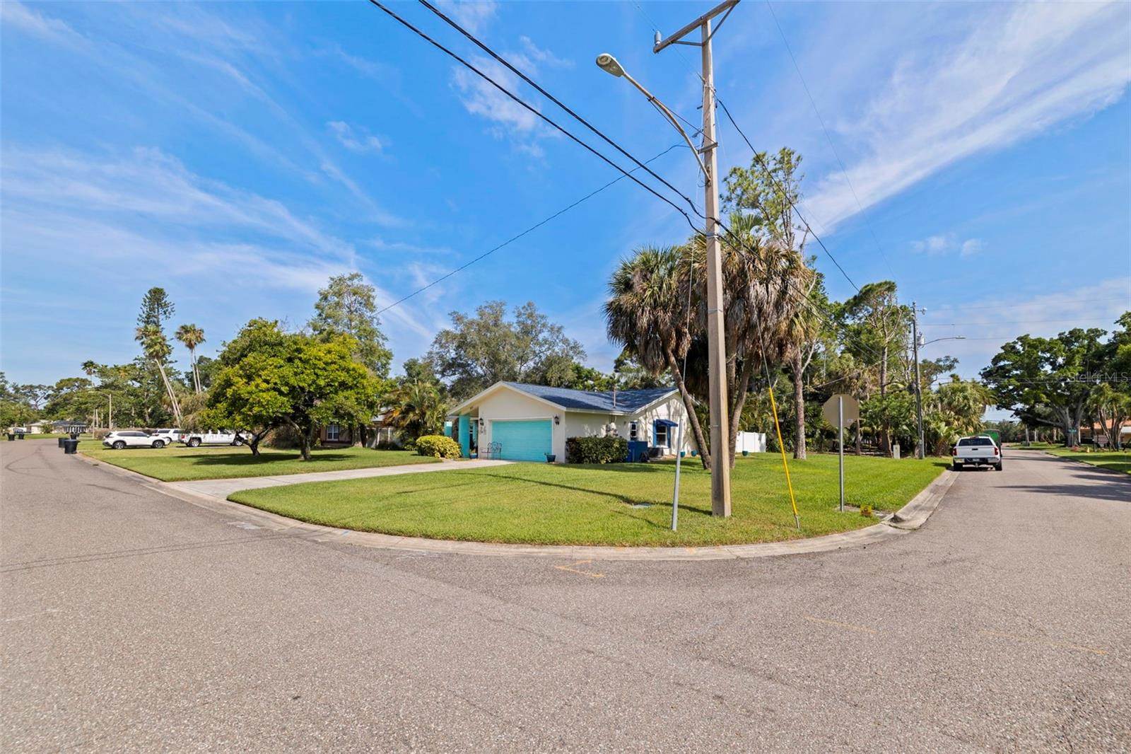 201 58TH Avenue South, Saint Petersburg, FL 33705