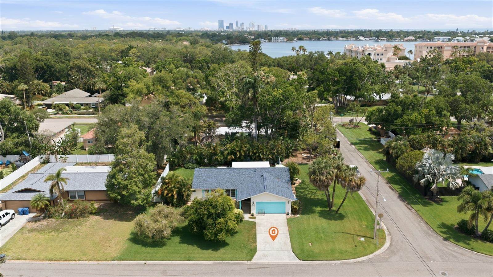 201 58TH Avenue South, Saint Petersburg, FL 33705