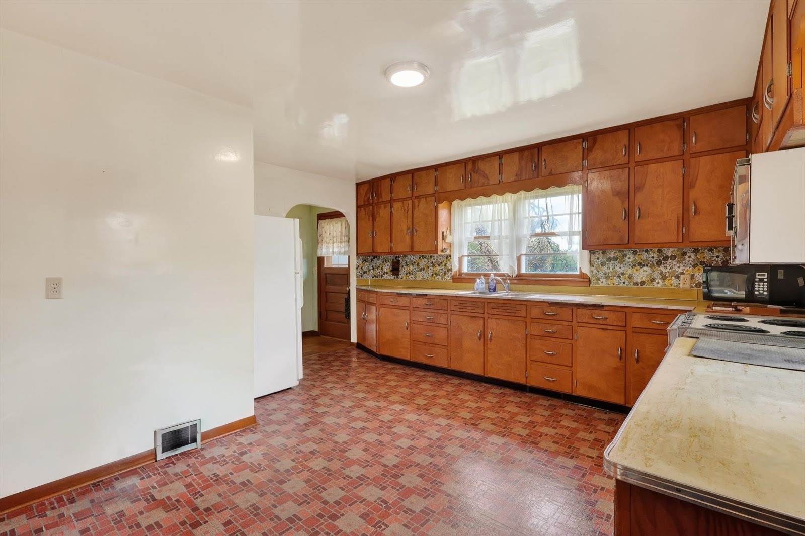 4750 County Line Road, Nekoosa, WI 54457