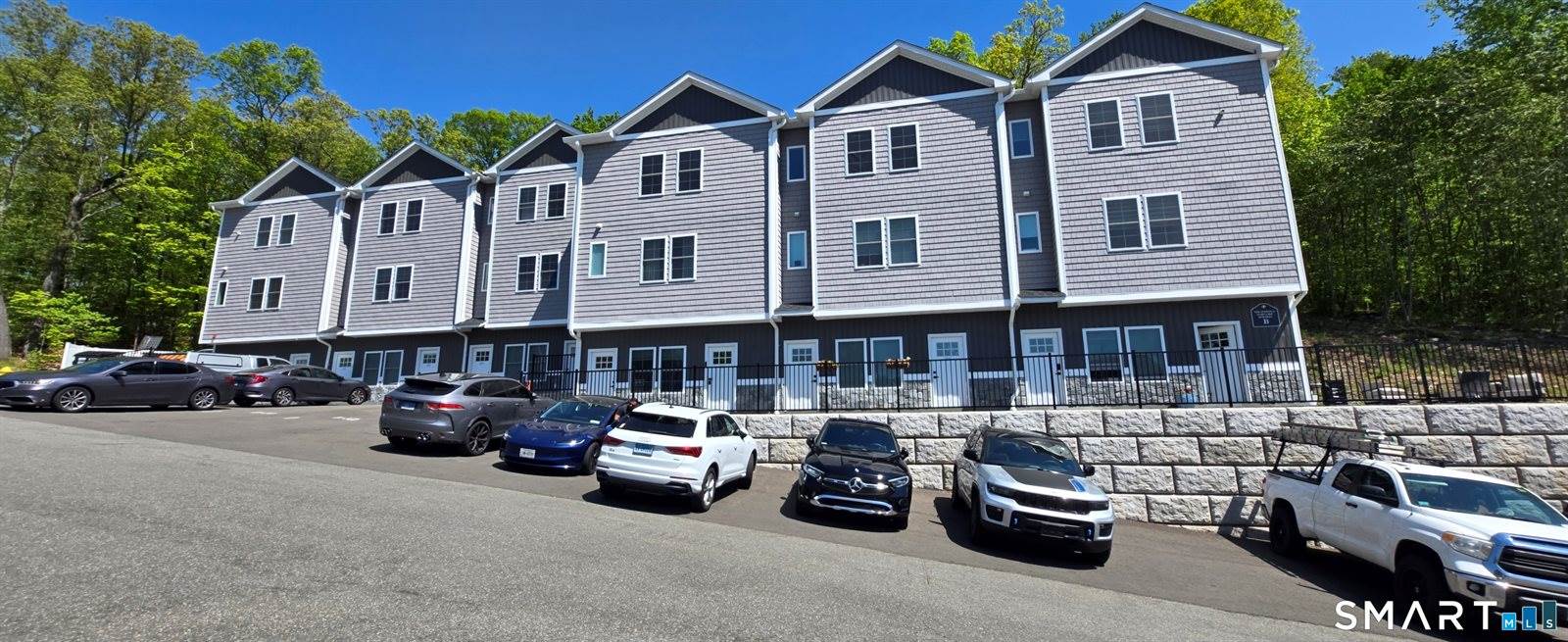 243 Echo Lake, Watertown, CT 06795