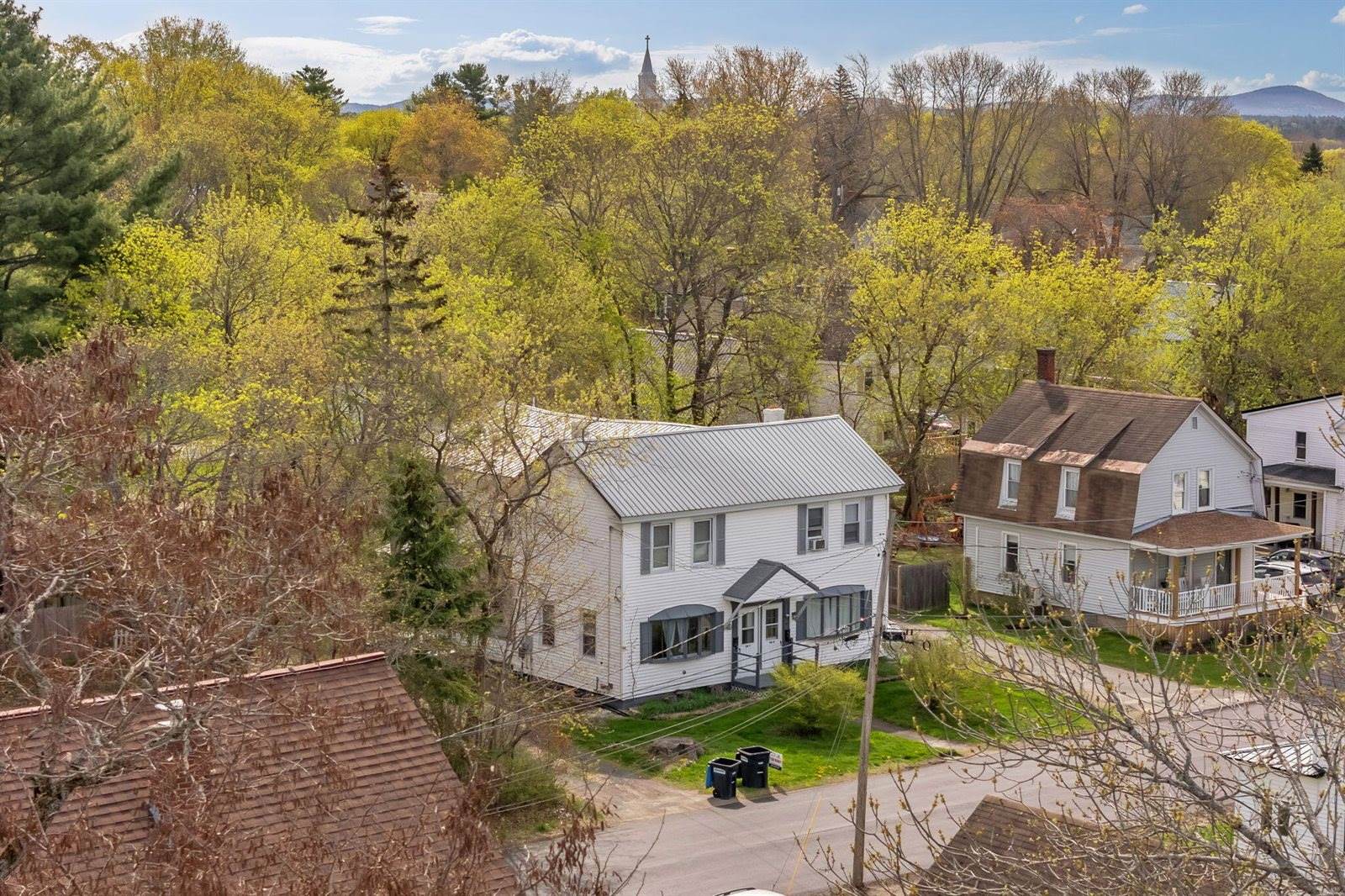 34 6th Street, Old Town, ME 04468