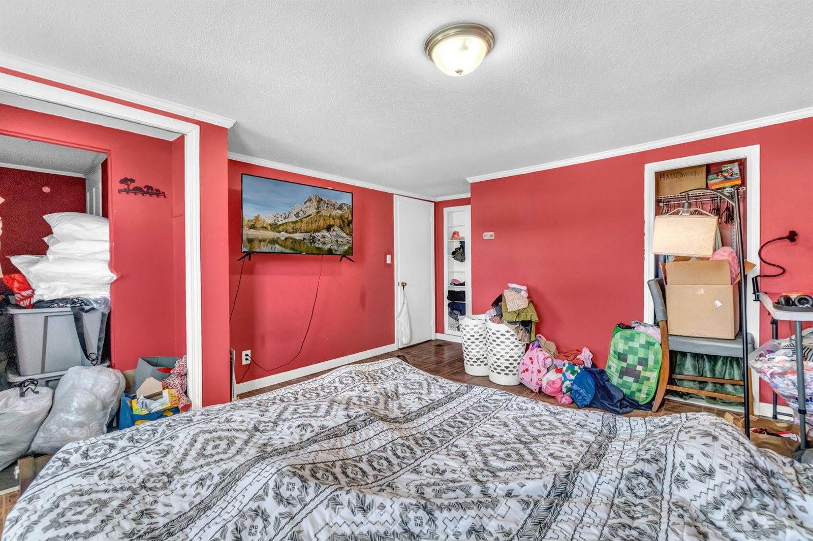 34 6th Street, Old Town, ME 04468