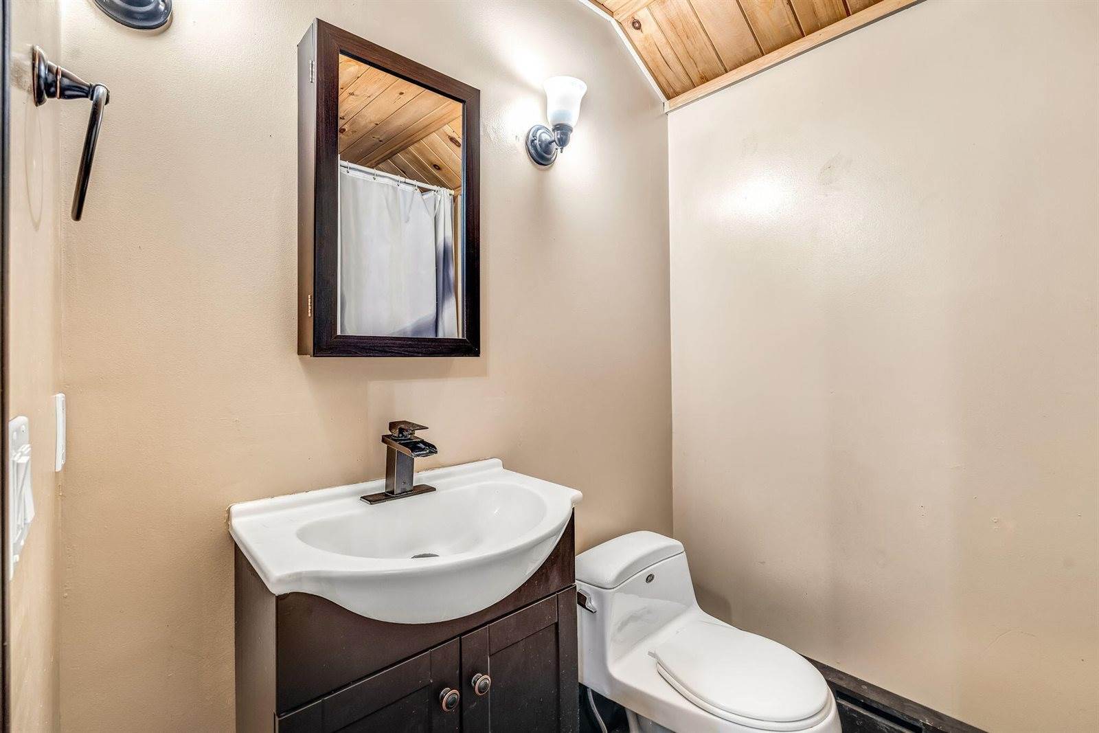 25 Mountain High Drive, Orrington, ME 04474