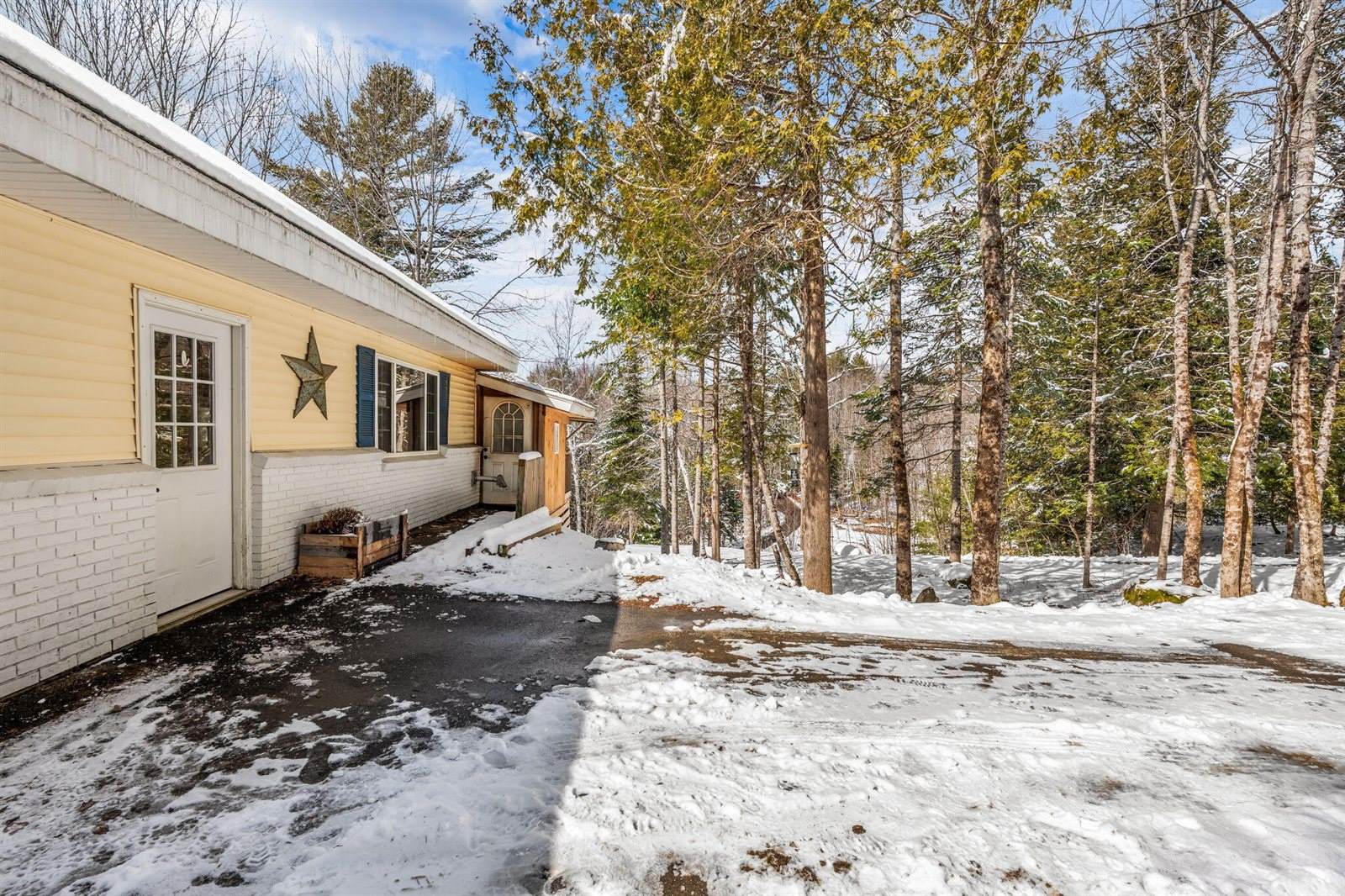 25 Mountain High Drive, Orrington, ME 04474