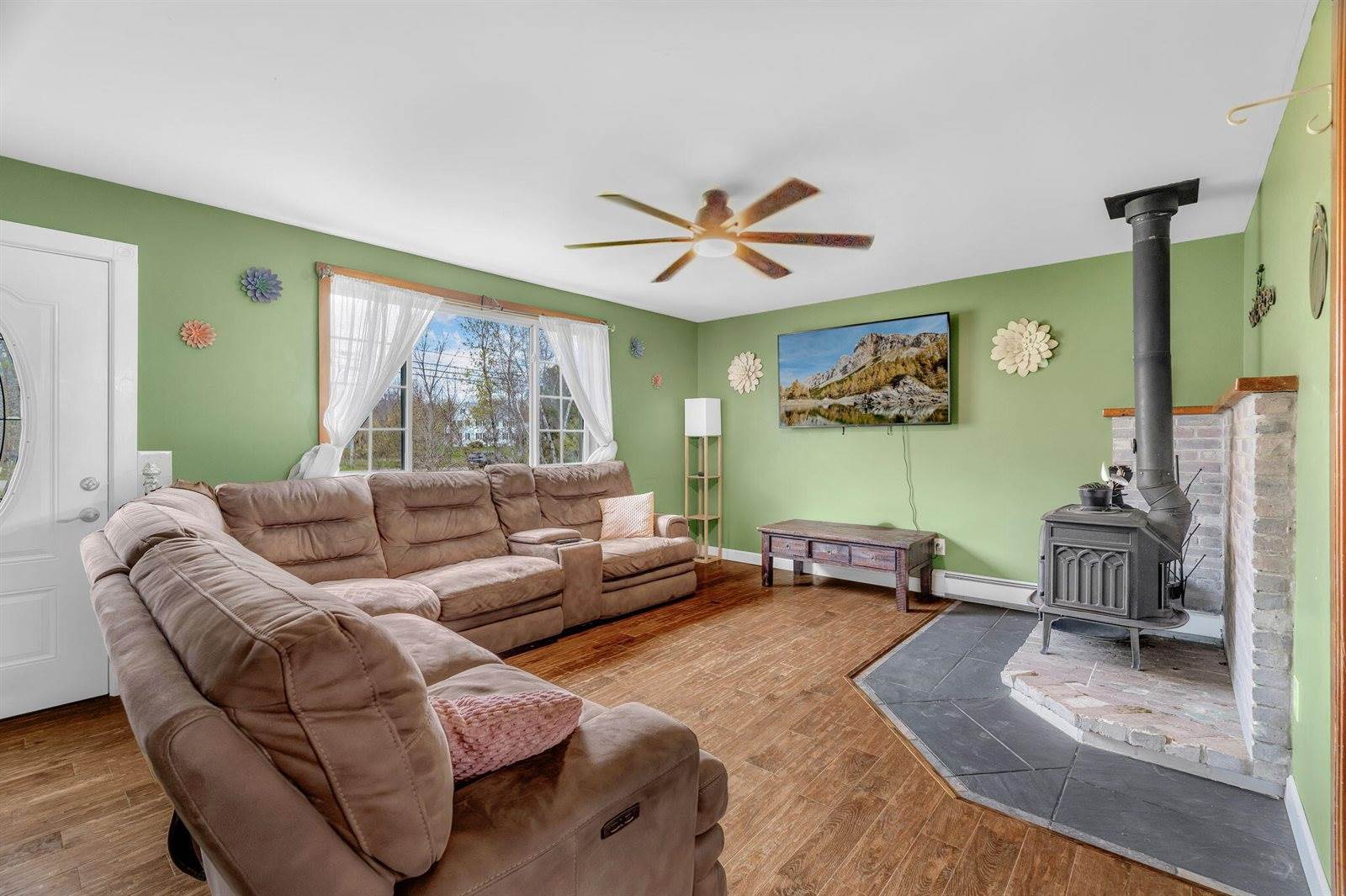 65 Center Drive, Orrington, ME 04474