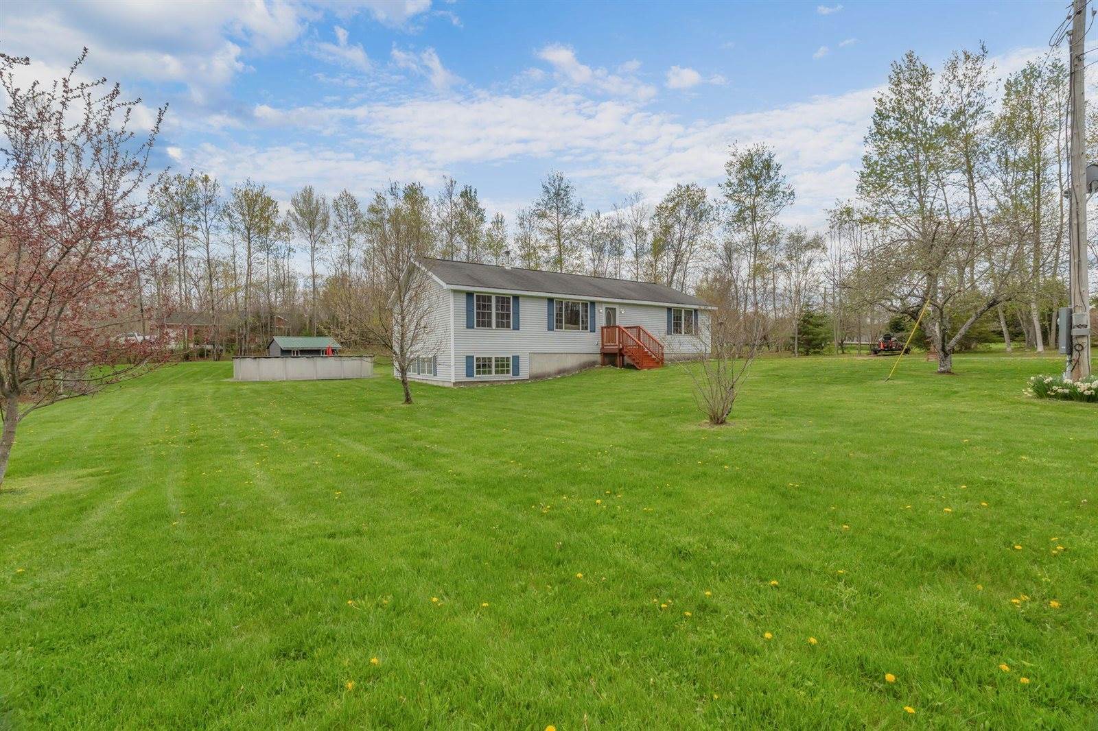 65 Center Drive, Orrington, ME 04474