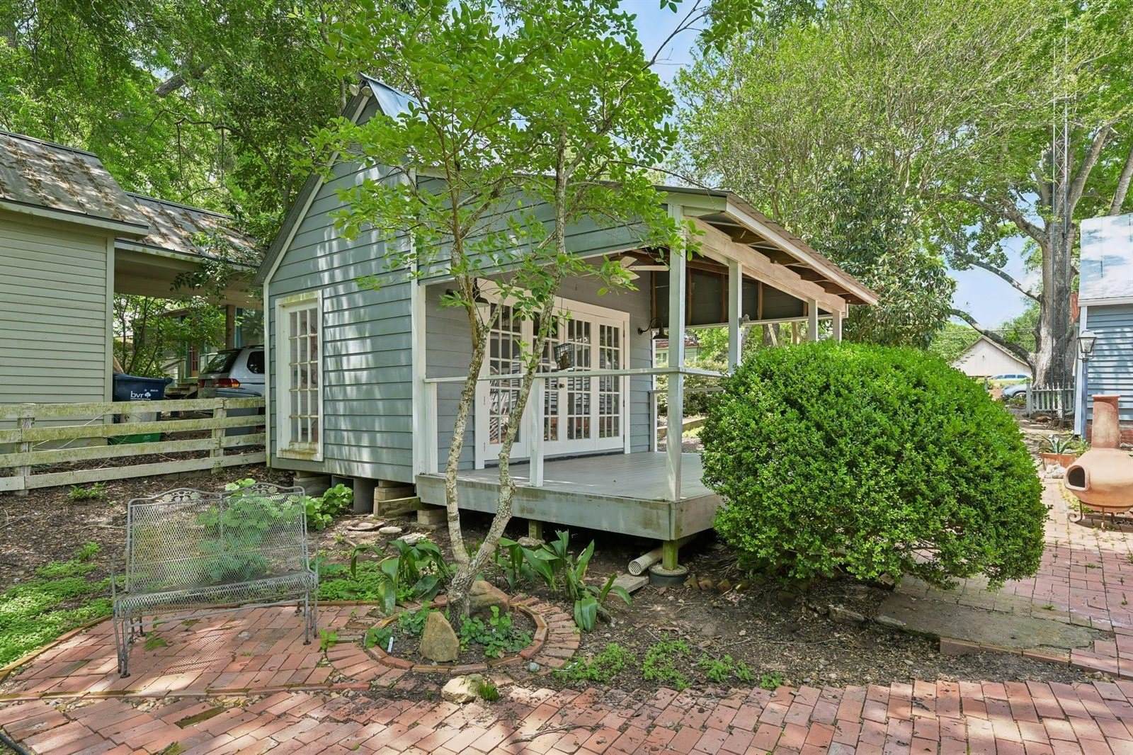 4925 Main Street, Chappell Hill, TX 77426