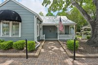4925 Main Street, Chappell Hill, TX 77426