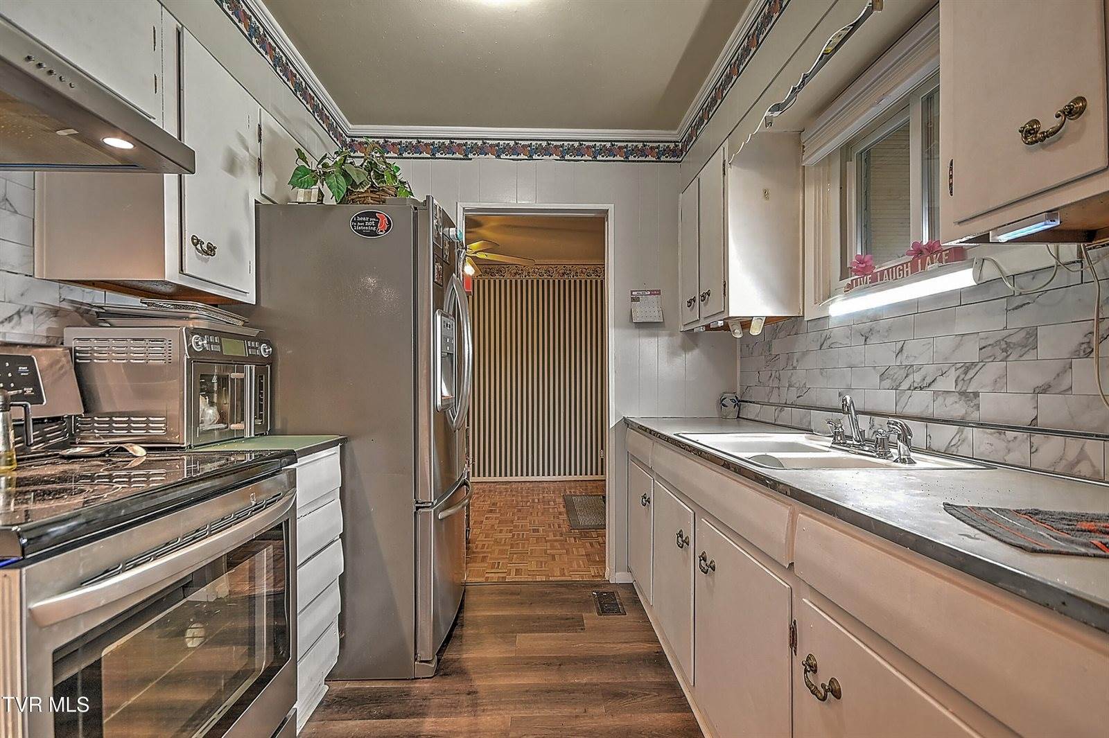 2405 Melborne Drive, Johnson City, TN 37601