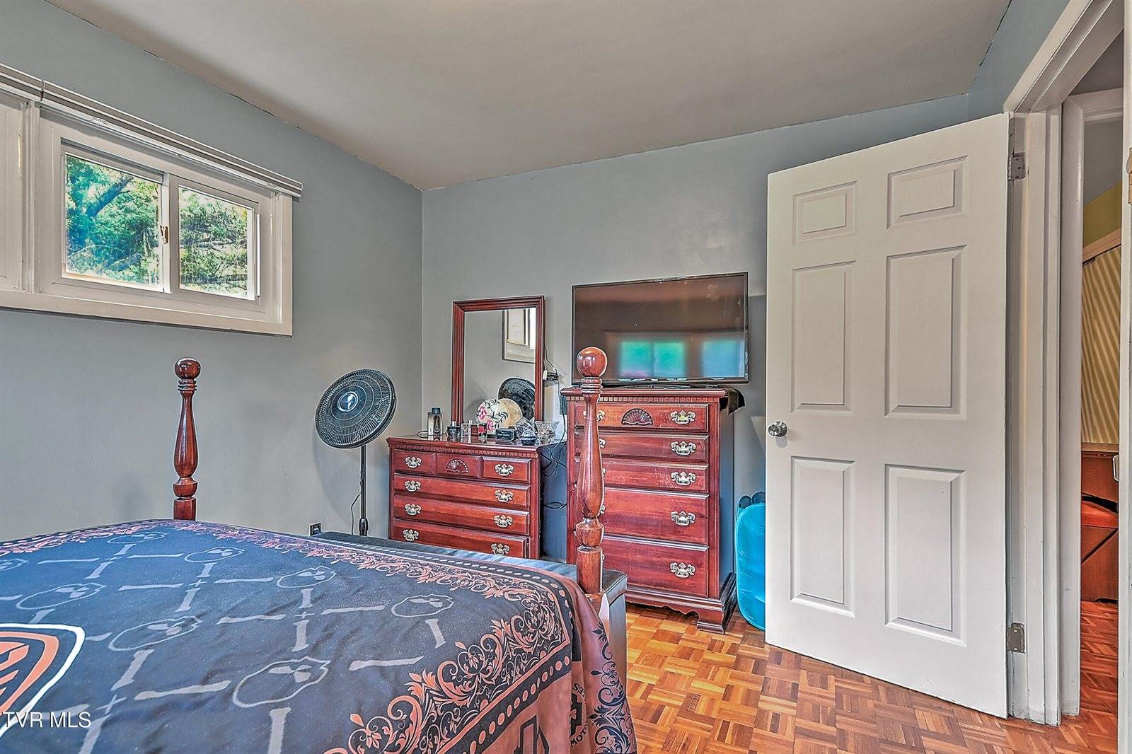 2405 Melborne Drive, Johnson City, TN 37601