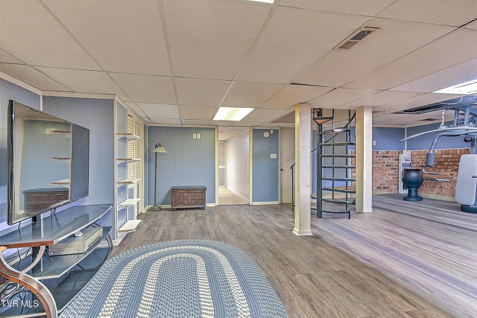 2405 Melborne Drive, Johnson City, TN 37601