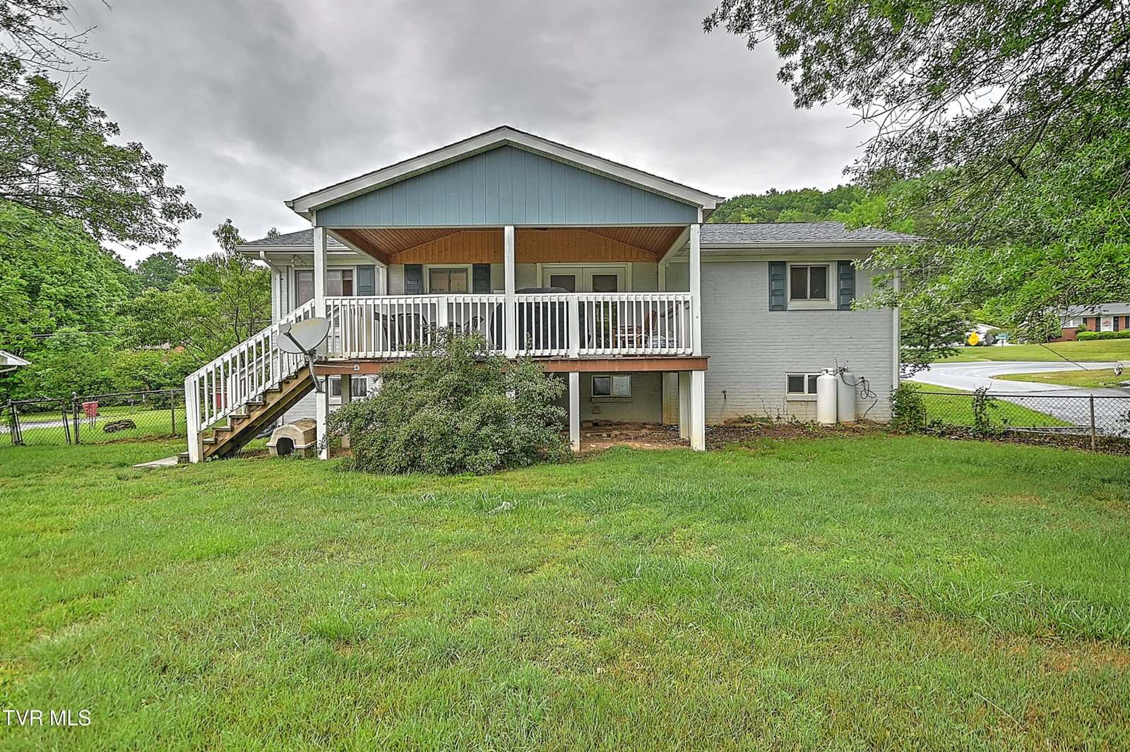 2405 Melborne Drive, Johnson City, TN 37601