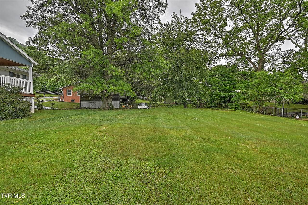 2405 Melborne Drive, Johnson City, TN 37601