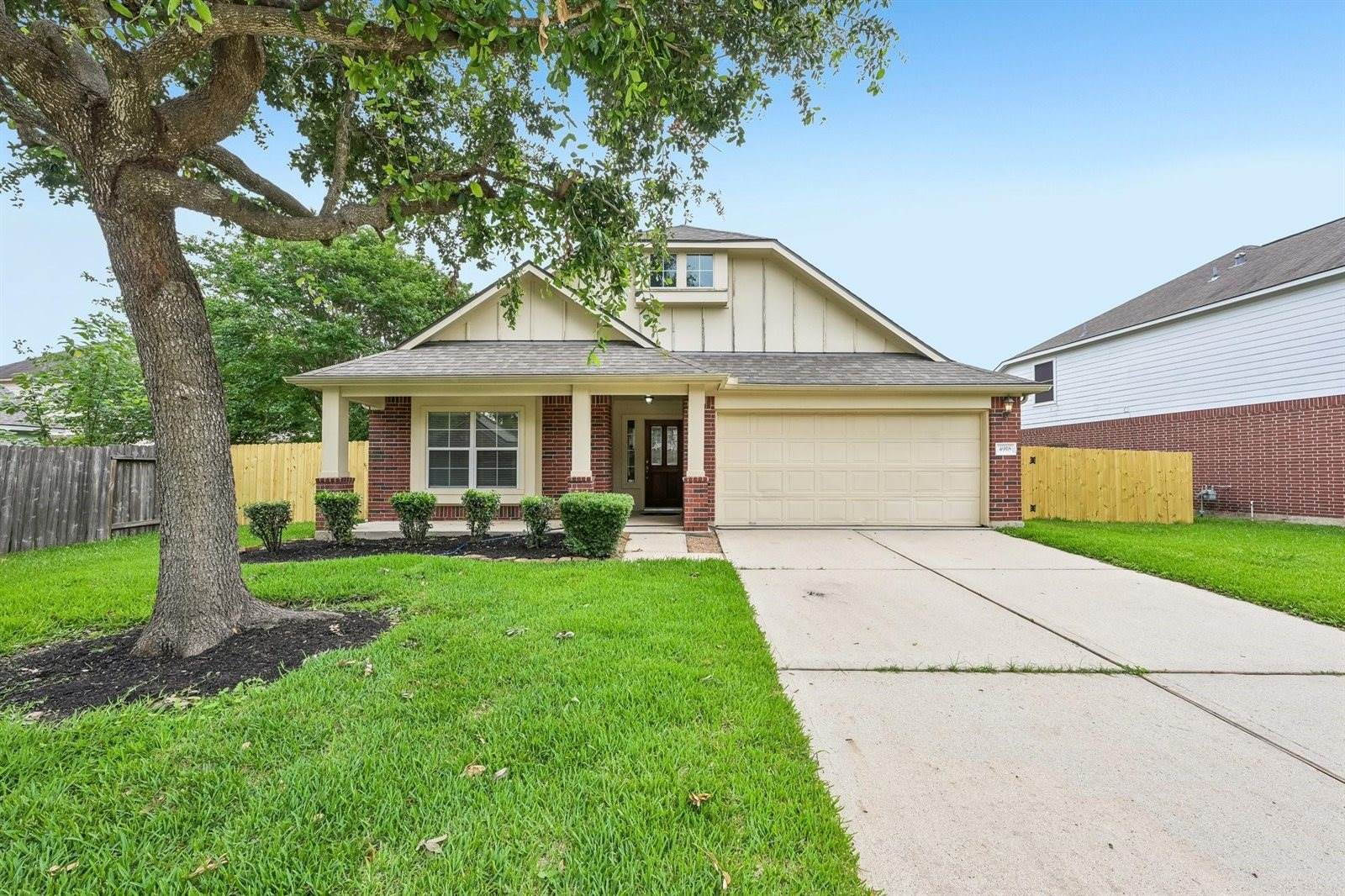 4918 Dwarf Honey Suckle Court, Houston, TX 77084