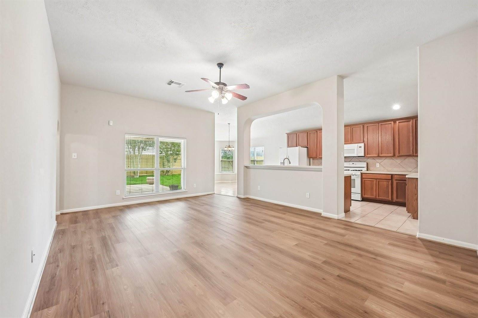 4918 Dwarf Honey Suckle Court, Houston, TX 77084