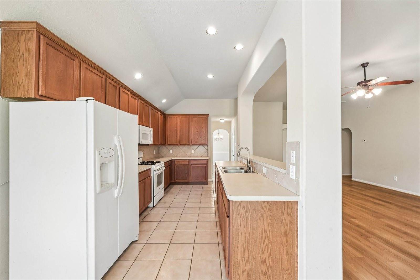 4918 Dwarf Honey Suckle Court, Houston, TX 77084