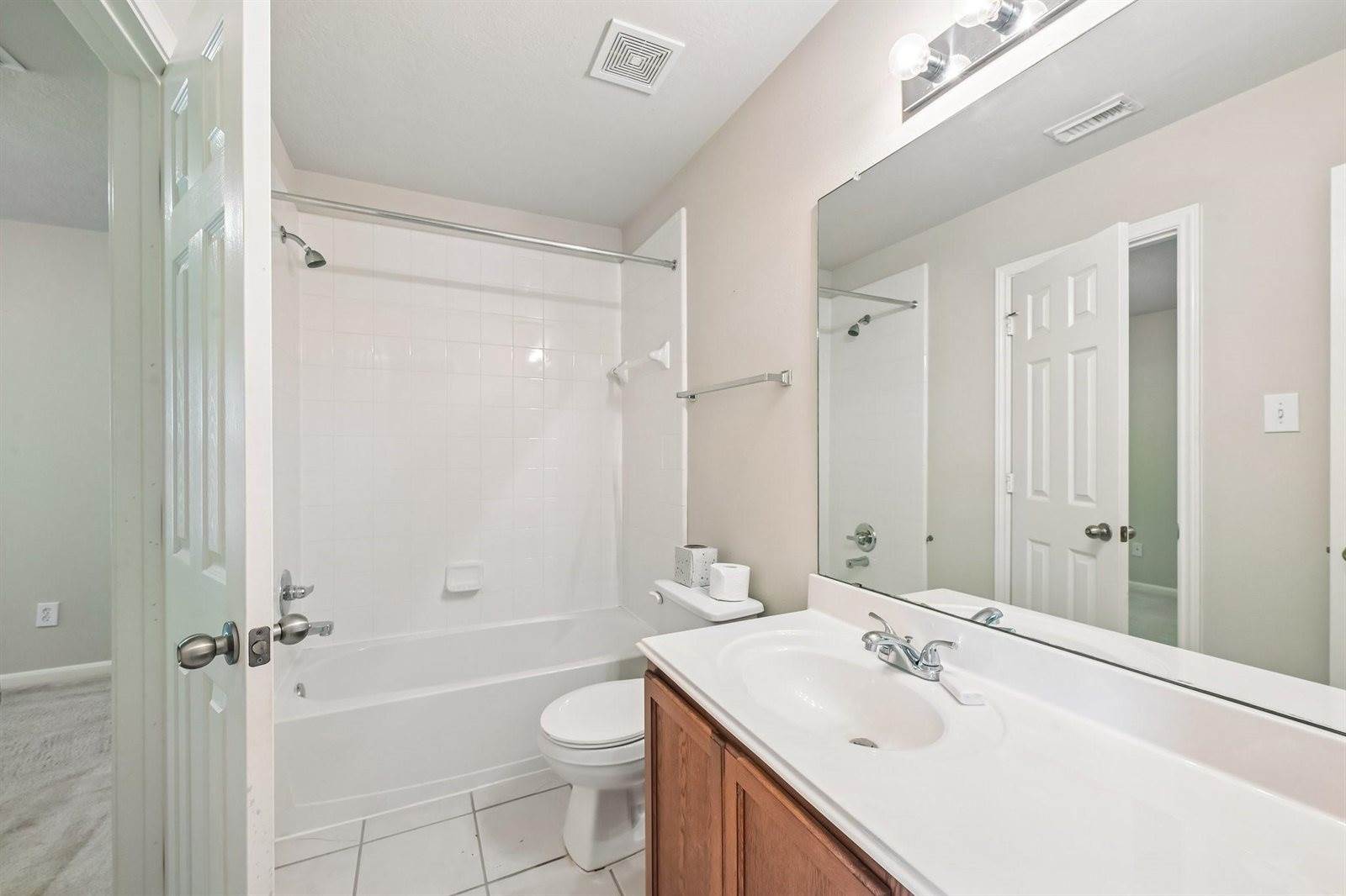 4918 Dwarf Honey Suckle Court, Houston, TX 77084