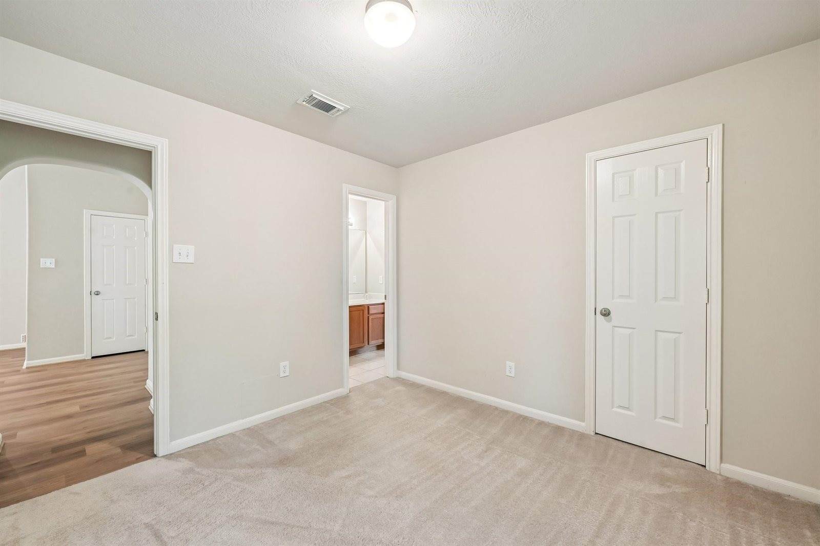 4918 Dwarf Honey Suckle Court, Houston, TX 77084