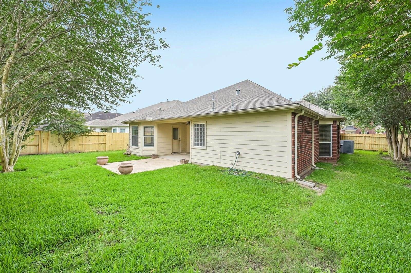 4918 Dwarf Honey Suckle Court, Houston, TX 77084