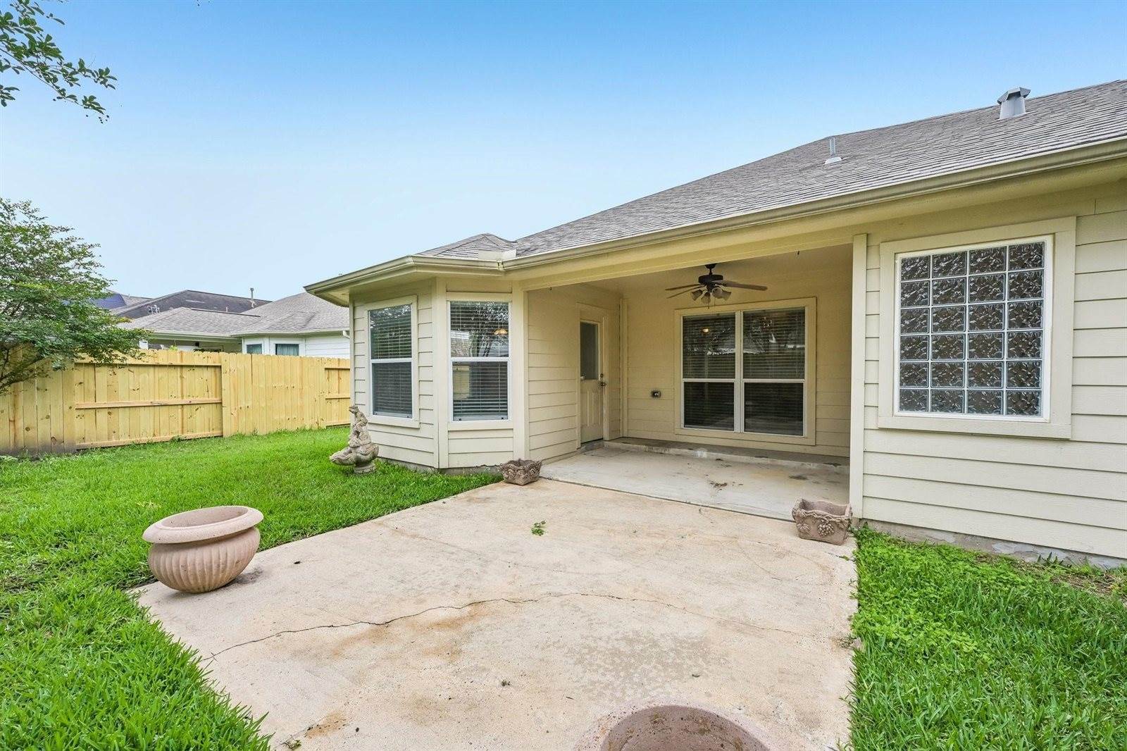 4918 Dwarf Honey Suckle Court, Houston, TX 77084