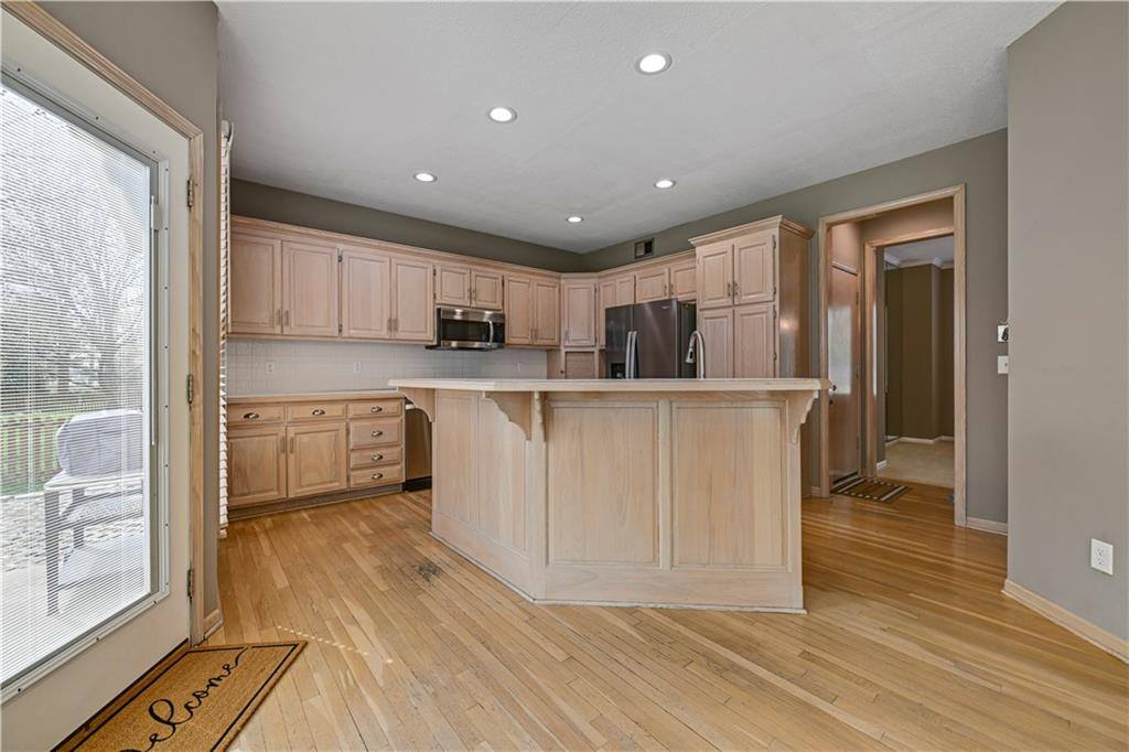10468 West 131st Street, Overland Park, KS 66213