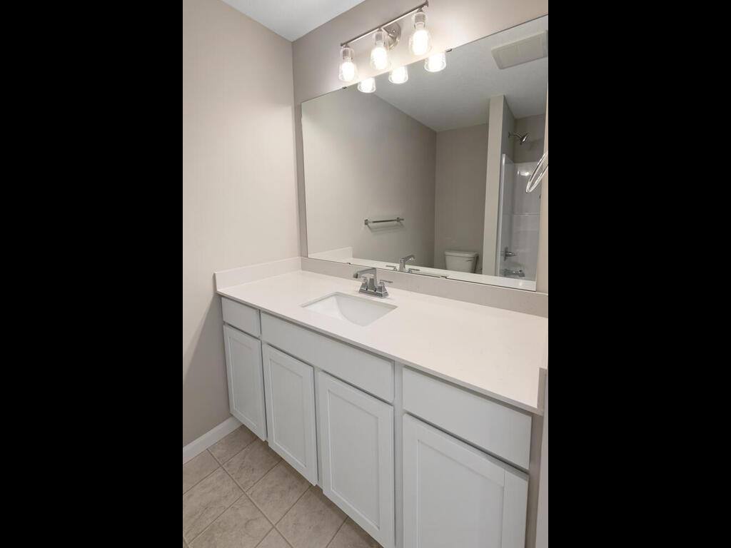 37537 Greenway Avenue, North Branch, MN 55056