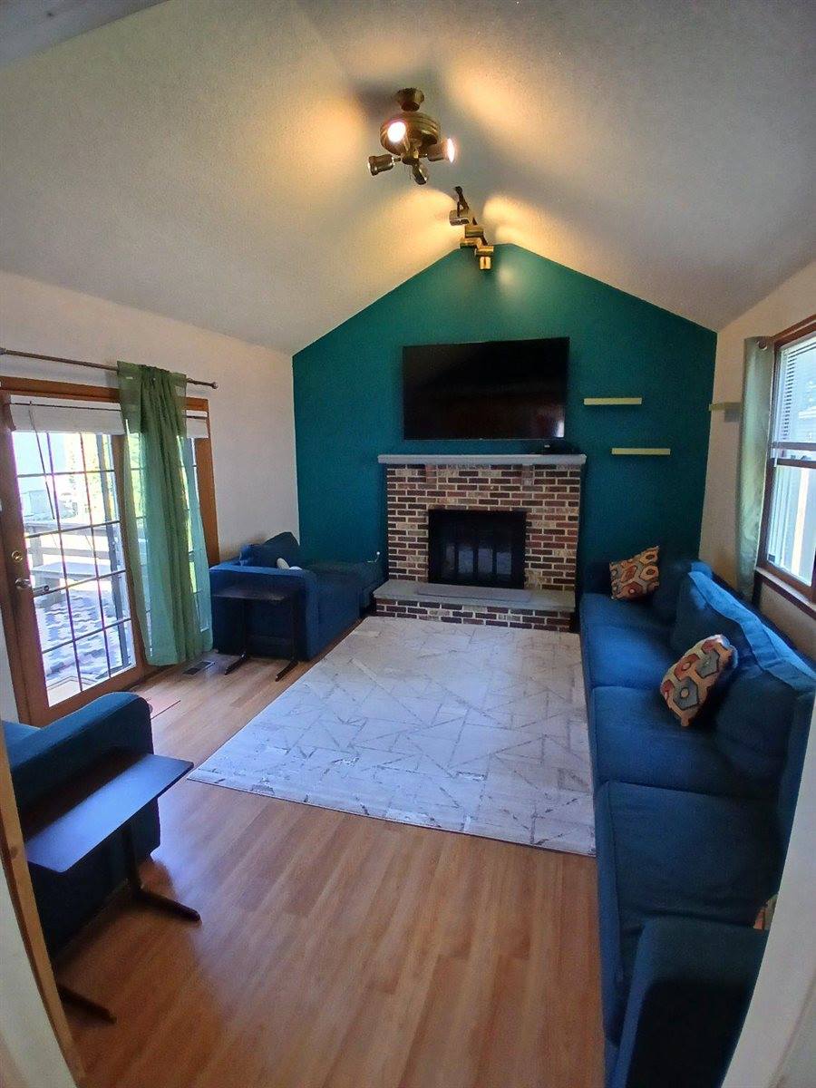 36 Evergreen Avenue, Broomall, PA 19008