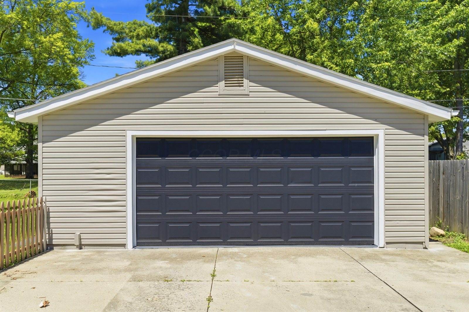 3640 Bolamo Drive, Westerville, OH 43081