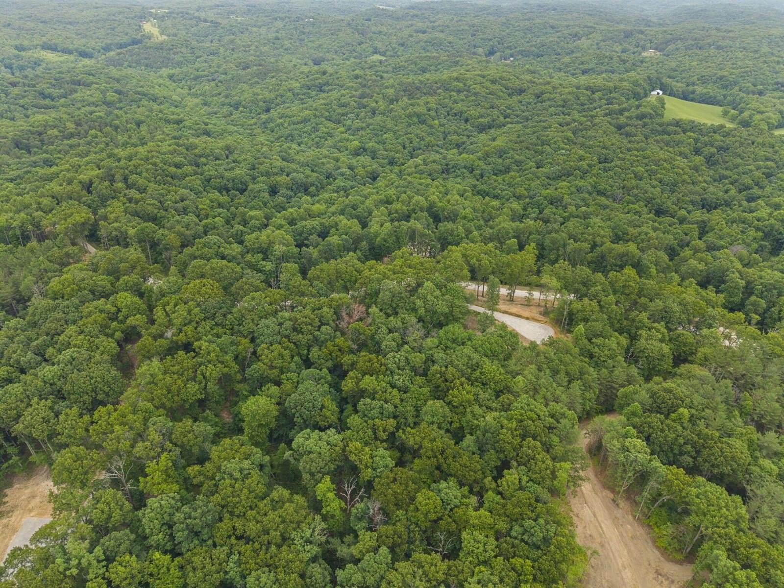 18573 Huggins Road, Logan, OH 43138