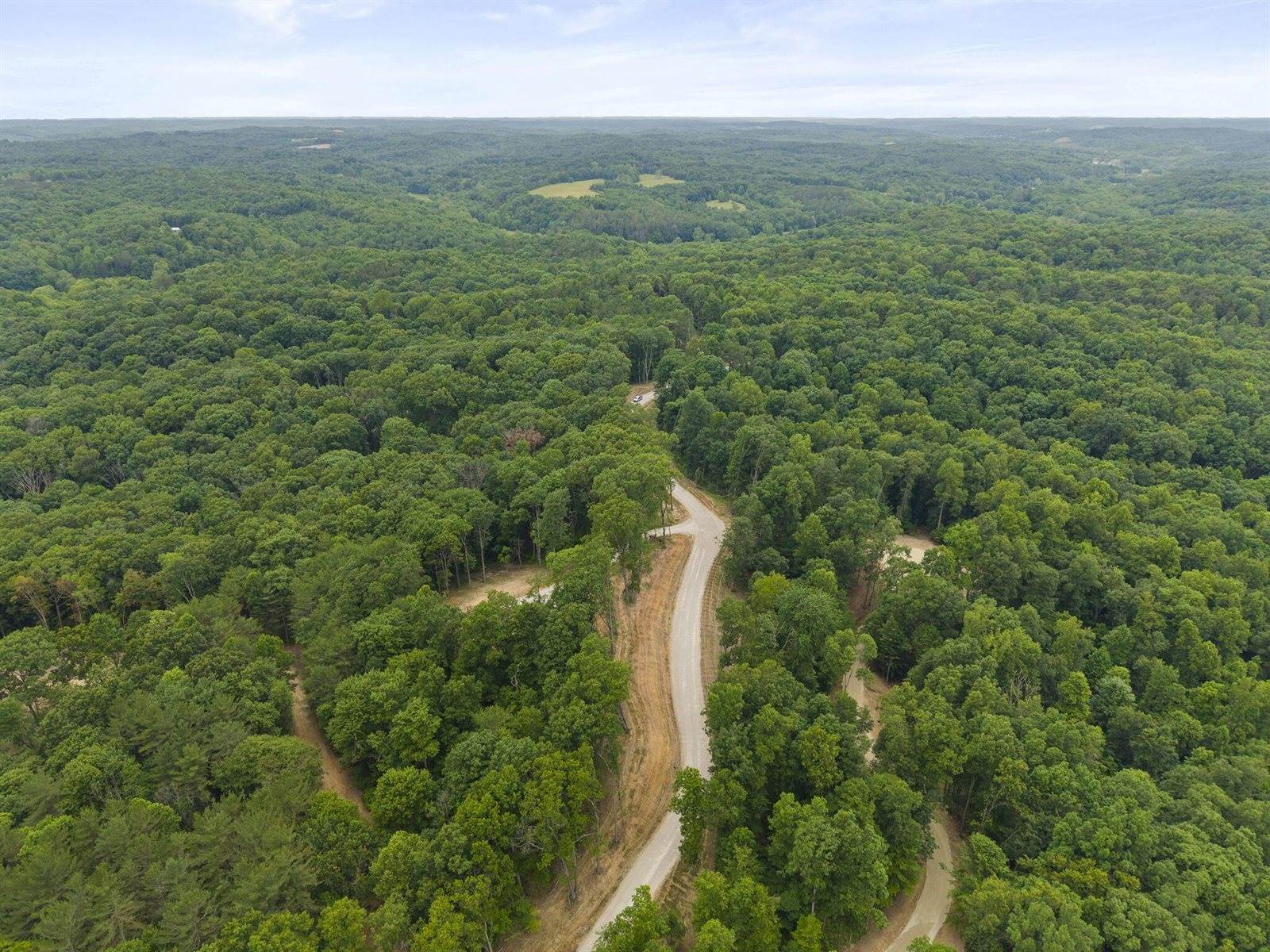 18573 Huggins Road, Logan, OH 43138