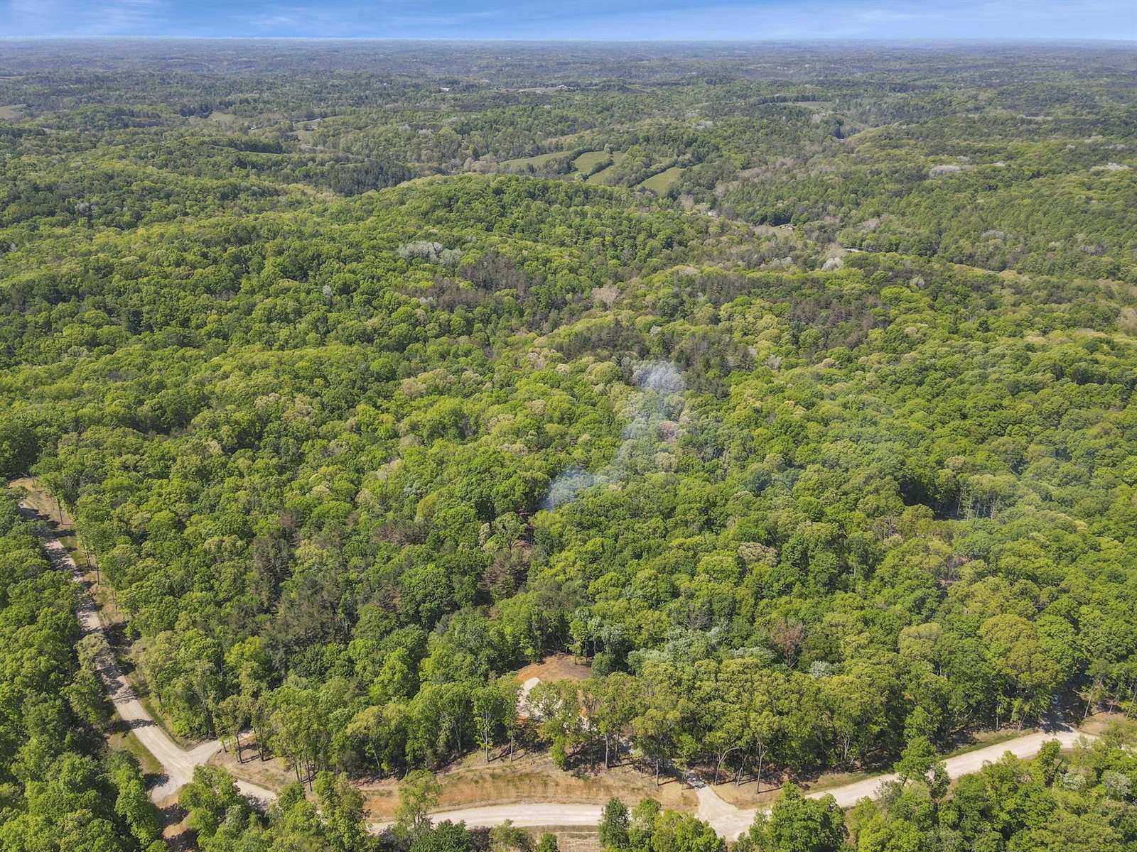 18573 Huggins Road, Logan, OH 43138