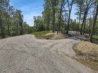 18573 Huggins Road, Logan, OH 43138