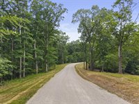 18573 Huggins Road, Logan, OH 43138