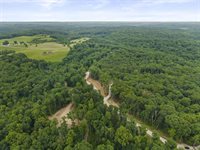 18573 Huggins Road, Logan, OH 43138