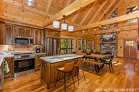 18573 Huggins Road, Logan, OH 43138