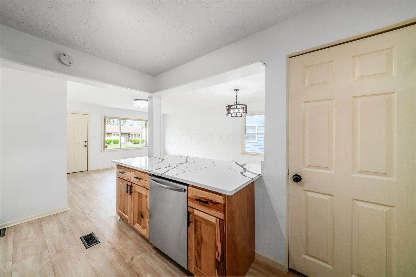 3285 Towers Court South, Columbus, OH 43227