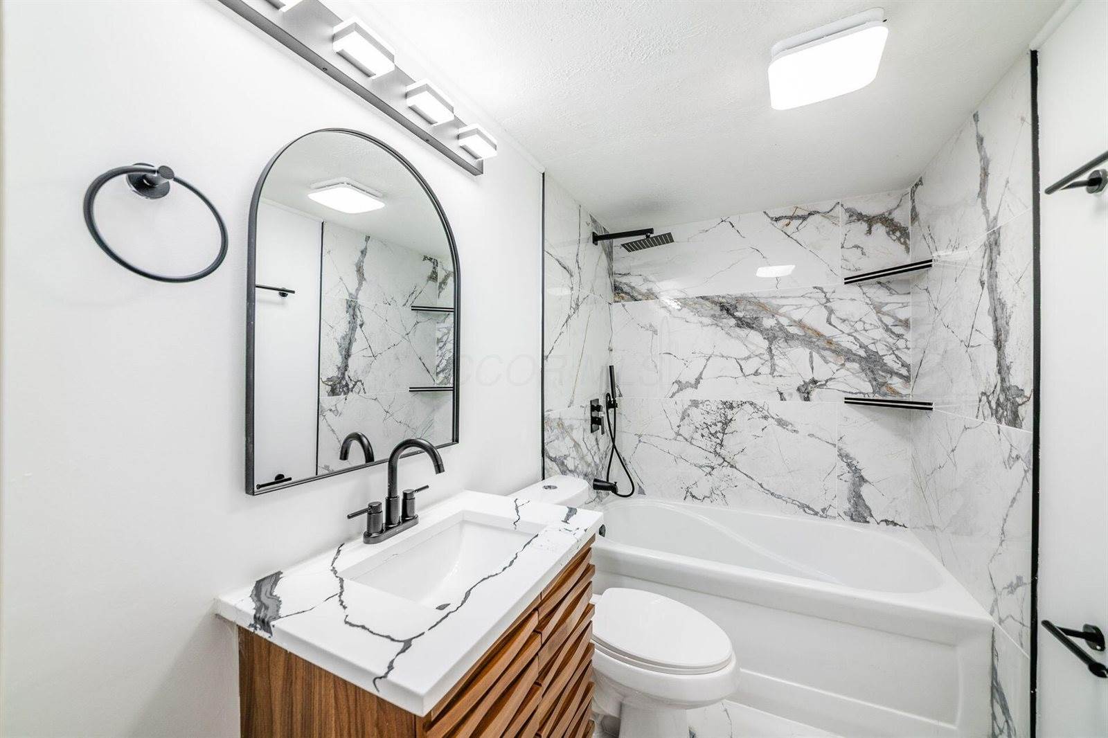 3285 Towers Court South, Columbus, OH 43227