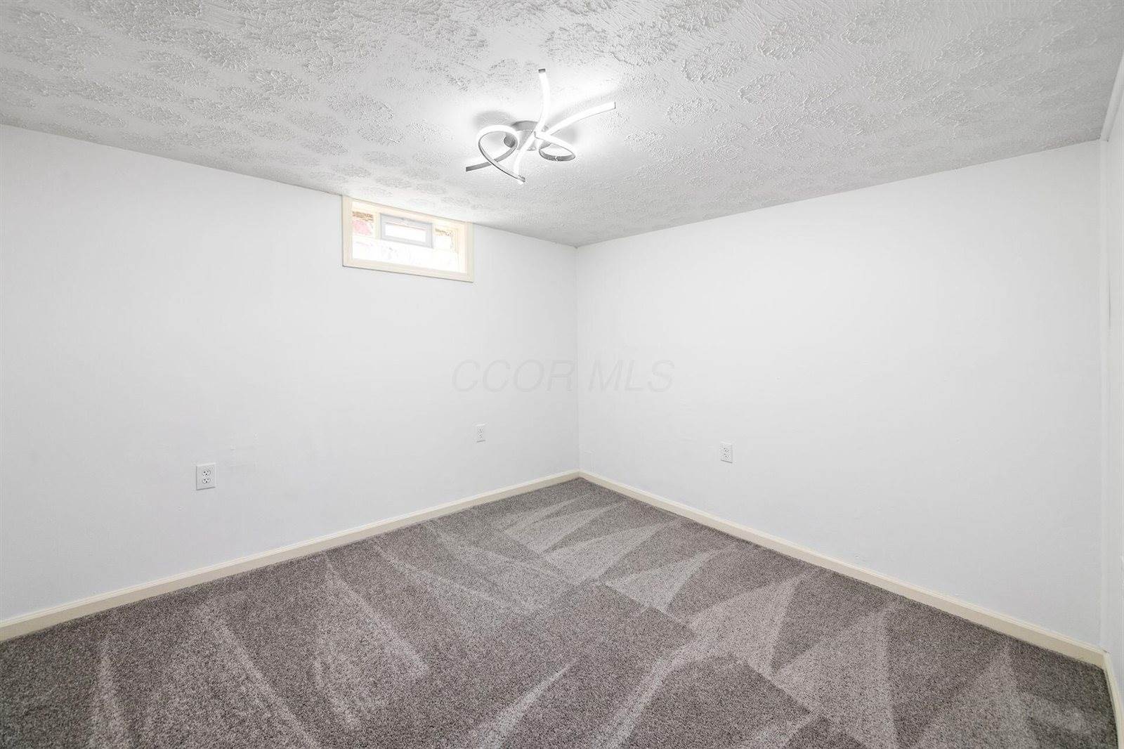 3285 Towers Court South, Columbus, OH 43227