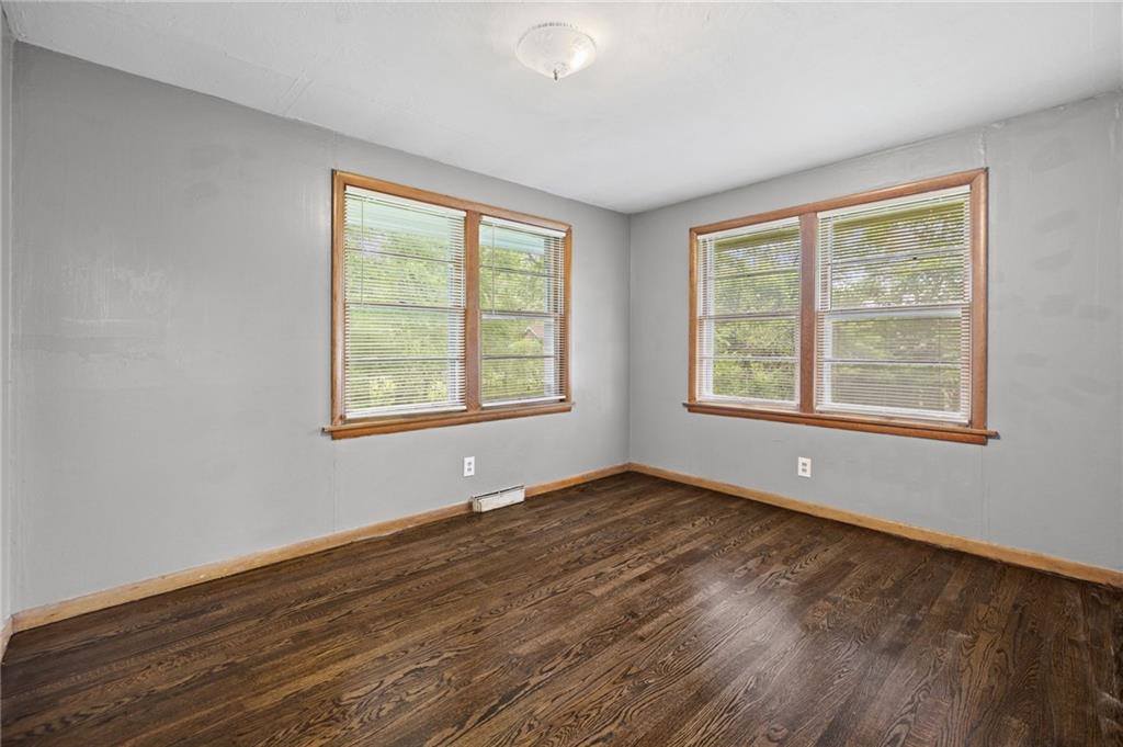 11517 Greenwood Street, Kansas City, MO 64134